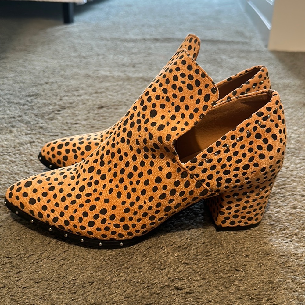 Jolimall heels BRAND NEW